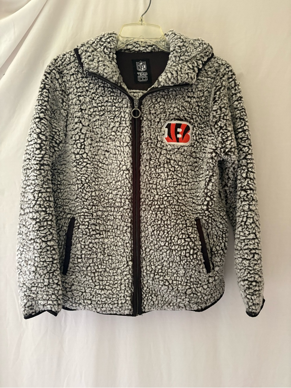 NFL Women’s Cincinnati Bengals Gray Sherpa Jacket